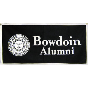 Black banner with white trim. White imprint of Bowdoin sun seal on left, BOWDOIN over ALUMNI on left.